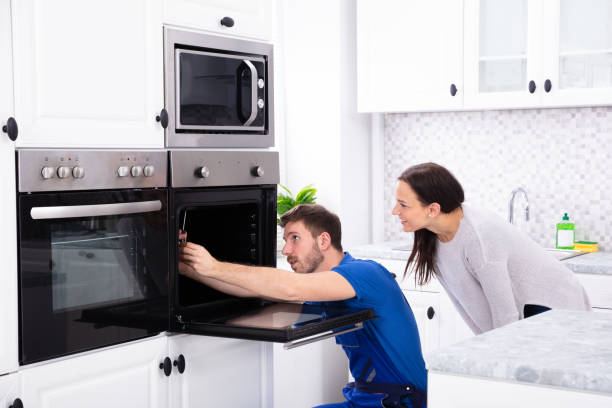 Riparazione forno con cliente a Monza Brianza - Punto Riparazioni